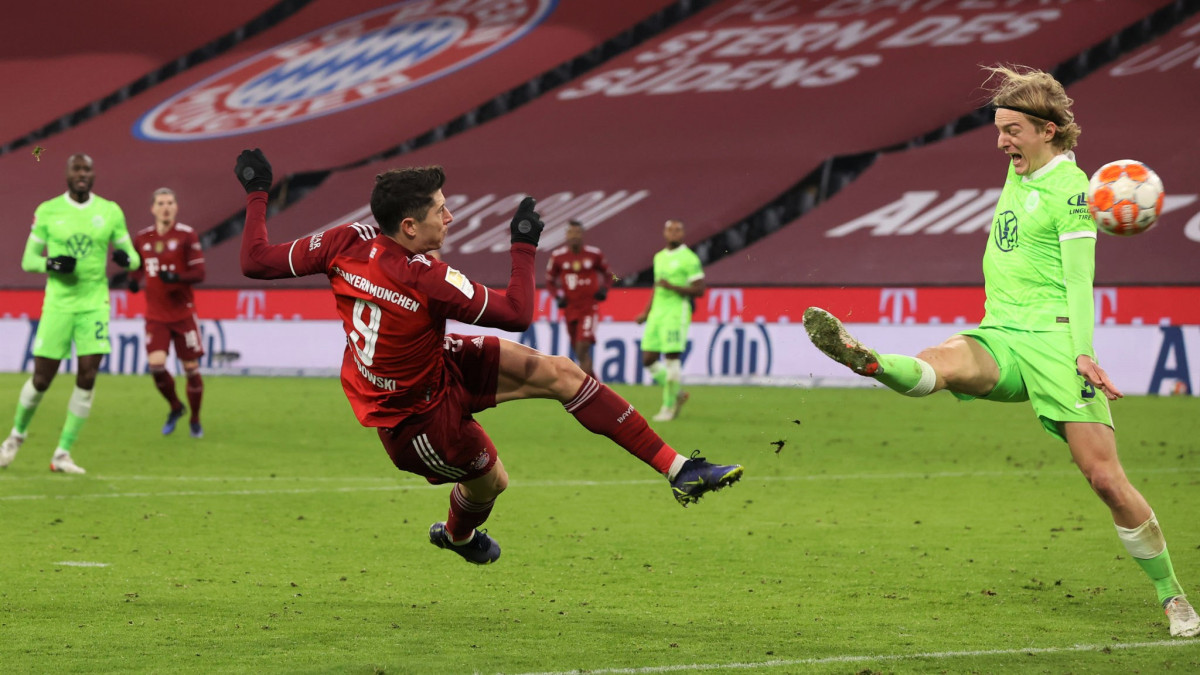 ބަޔާނާއި ވުލްފްސްބާގް ބައްދަލުކުރި މެޗުގެ ތެރެއިން