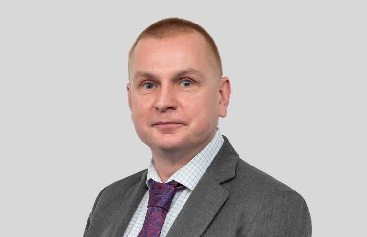 ޕެންޝަން އޮފީހުގެ ކުރީގެ ސީއީއޯ ޖޯން ގްރިންޑަލް