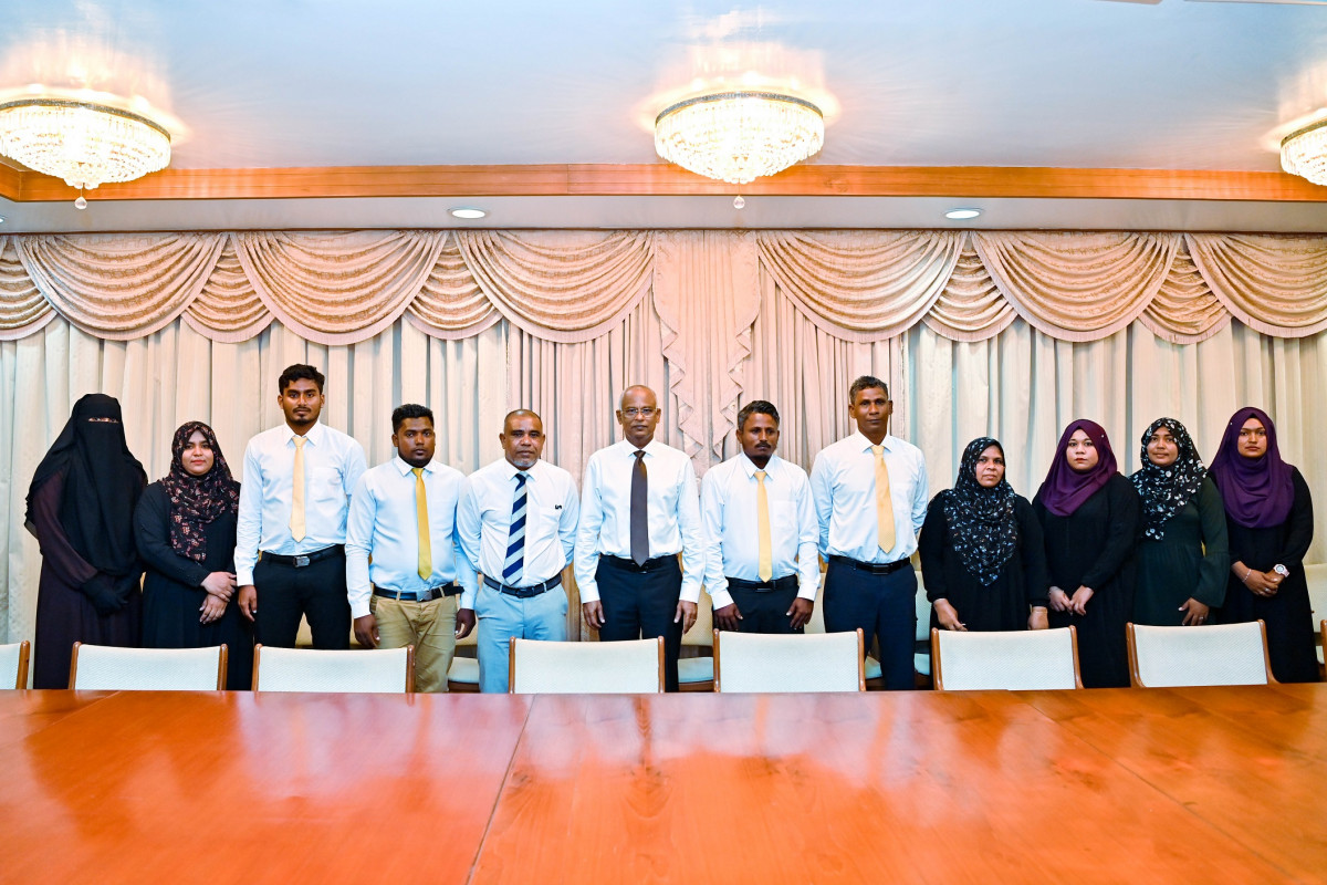 ރައީސް، ފީއަލި ކައުންސިލާއި އަންހެނުންގެ ކޮމިޓީ މެމްބަރުންނާއެކު