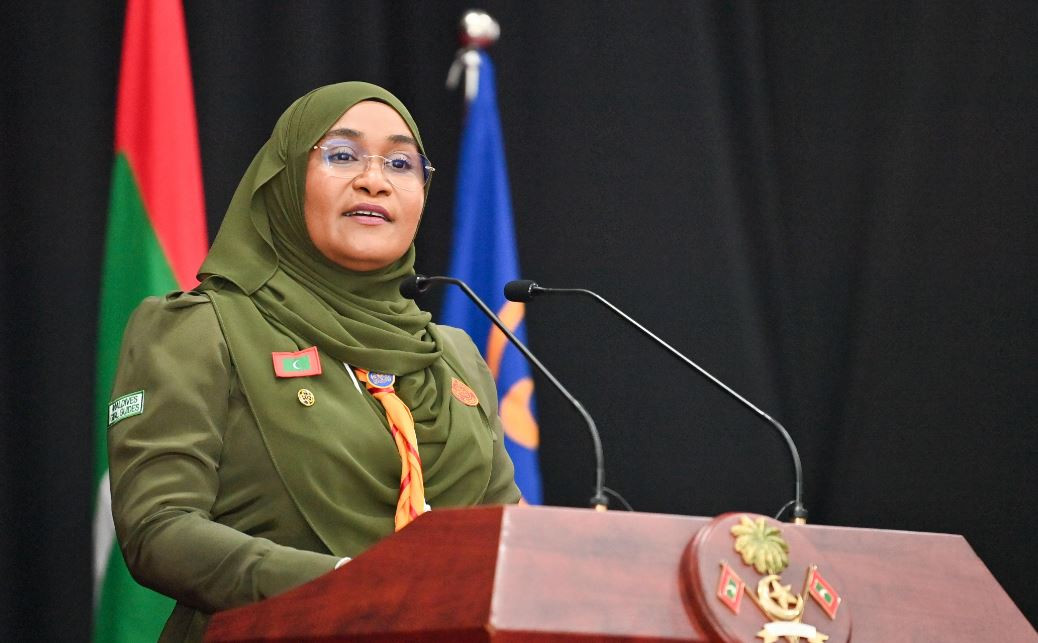 ސިލޯނާ 2024 އިންޓަރނޭޝަނަލް ކޭމްޕްގައި މޯލްޑިވްސް ގާރލް ގައިޑްސް އެސޯސިއޭޝަނުން ބައިވެރިވާ ގައިޑު ދަރިވަރުންނާއި ފަސްޓްލޭޑީ ބައްދަލުކުރެއްވުން