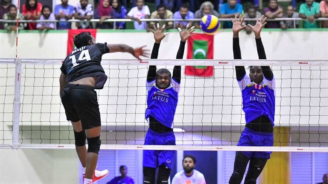 މިދިޔަ އަހަރު ގައުމީ ވޮލީބޯޅަ ލީގުގައި ސިފައިންނާއި ޕޮލިސް ކުލަބު ބައްދަލުކުރި މެޗުގެ ތެރެއިން