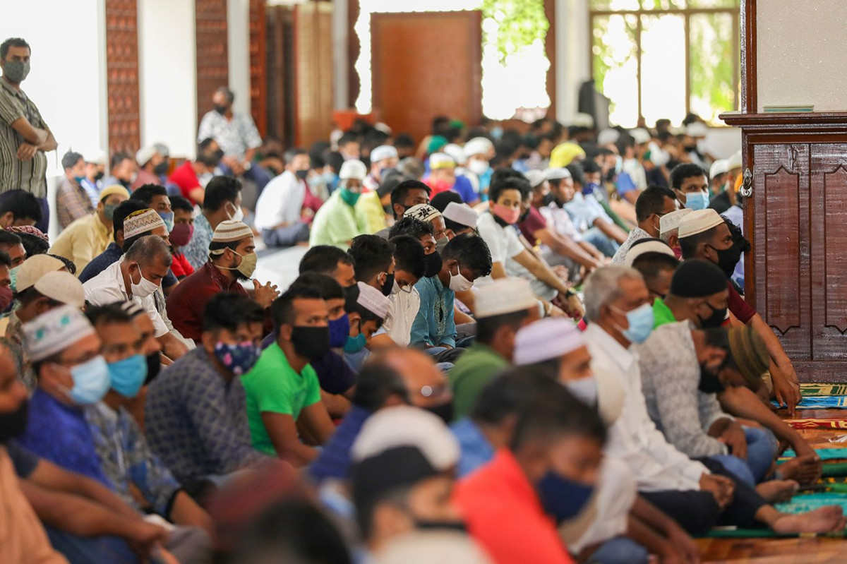 މަސްޖިދުއް ސުލްޠާން މުޙައްމަދު ތަކުރުފާނު އަލްއައުޡަމުގައި ކުރެވުނު އަޟްޙާ ޢީދު ނަމާދުގެ ތެރެއިން -- ފޮޓޯ: ރާއްޖެ.އެމްވީ