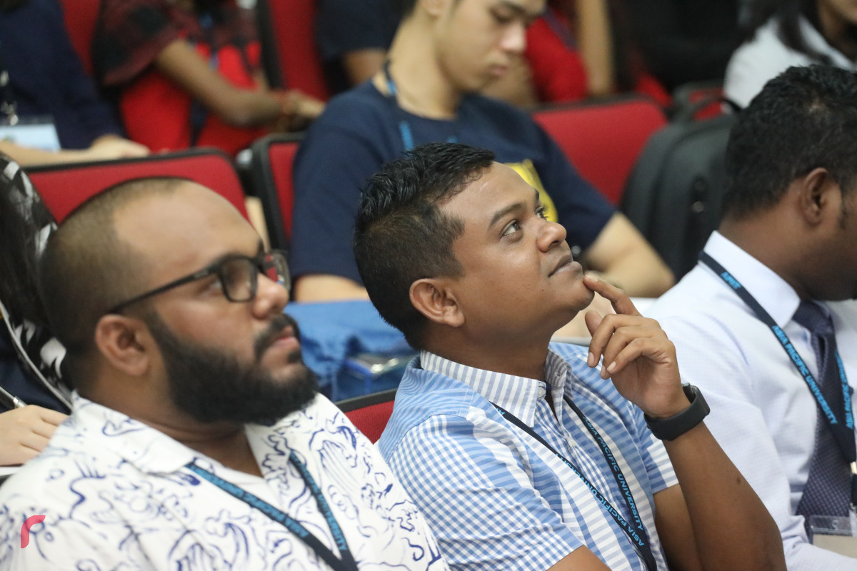 12 ޖޫން 2019 - - އޭޝިޔާ ޕެސިފިކް ޔުނިވަރސިޓީގެ ދަރިވަރުން ދިވެހިރާއްޖޭގެ ގައުމީ ޔުނިވަރސިޓީ އަށް ޒިޔާރަތް ކުރުން-- ފޮޓޯ: ޝުއައިބް މުހައްމަދު