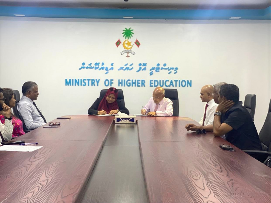އަލިފުށީގައި އެޅުމަށް ހަމަޖެހިފައިވާ ސްޓޭޓް އޮފް ދި އާރޓް ޓިވެޓް ސެންޓަރުގެ މަސައްކަތް ވީ އަވަރ އިންވެސްޓްމެންޓް ޕްރައިވެޓް ލިމިޓެޑާ ހަވާލުކުރުމުގެ ރަސްމިއްޔާތު