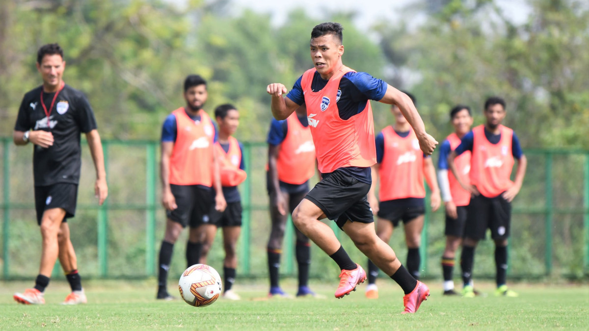 ދާދި ފަހުން އިންޑިއާގައި ބެންގަލޫރުން ބޭއްވި ފަރިތަކުރުންތަކުގެ ތެރެއިން