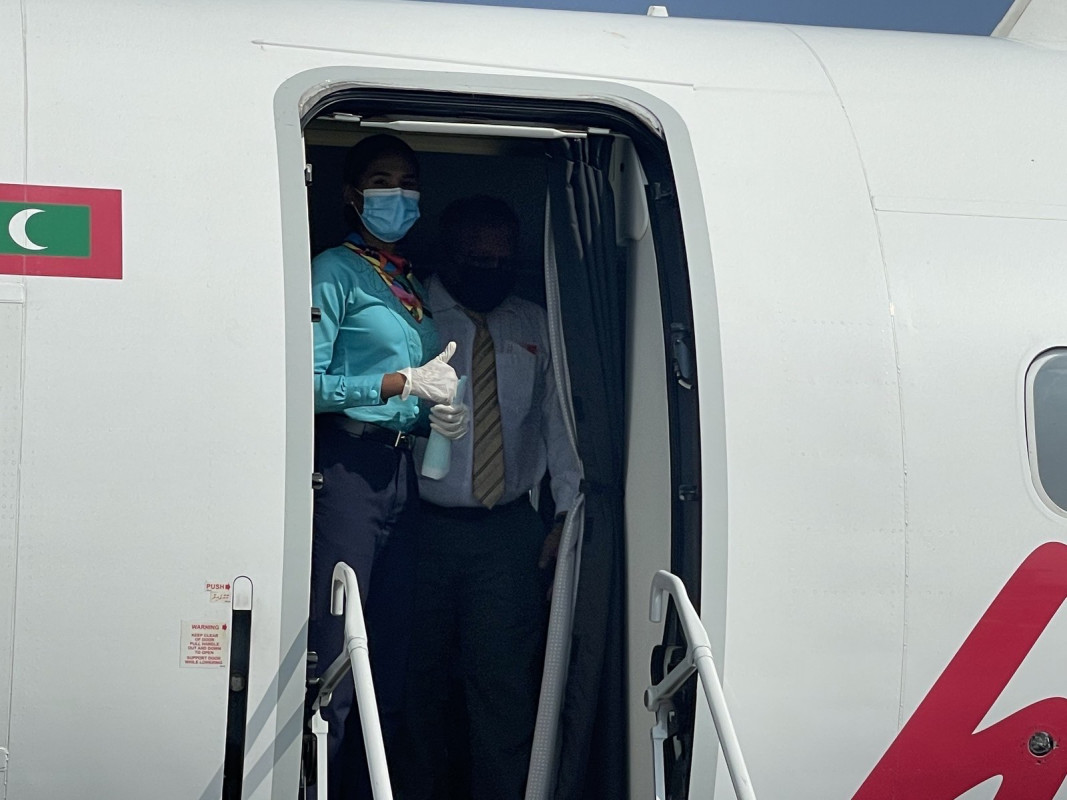 މަޑިވަރު އެއަރޕޯޓަށް ޓެސްޓް ފްލައިޓް ޖެއްސުން - ކުރެއްދޫ ހޯލްޑިންސްއާއެކު ސަރުކާރުން ތަރައްގީކުރި މި އެއާޕޯޓަށް ގާތްގަނޑަކަށް 11 މިލިއަން ޑޮލަރު (170 މިލިއަން ރުފިޔާ) ޚަރަދުކޮށްފައިވޭ - ފޮޓޯ: ރާއްޖެއެމްވީ 