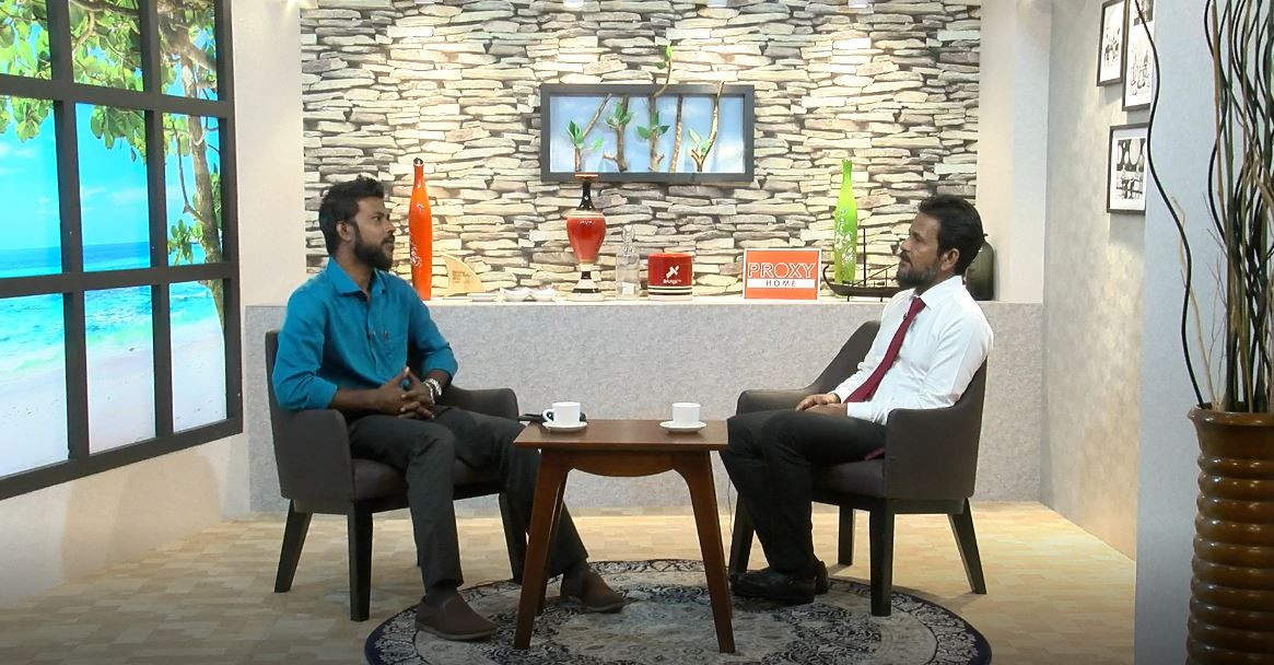 އިބްރާހިމް މުއާޒް އަލީ ރާއްޖެޓީވީގެ ފަށާއިރު ޕްރޮގްރާމްގައި ވާހަކަ ދައްކަވަނީ