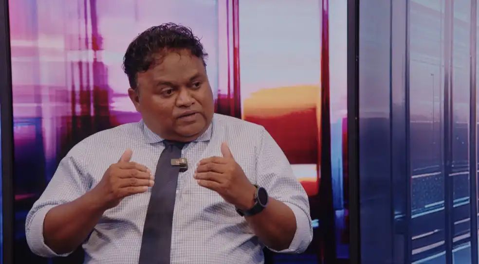 އިކޮނޮމިކް މިނިސްޓްރީގެ ކުރީގެ ޑެޕިއުޓީ މިނިސްޓަރު ރިޔާޒު މަންސޫރު