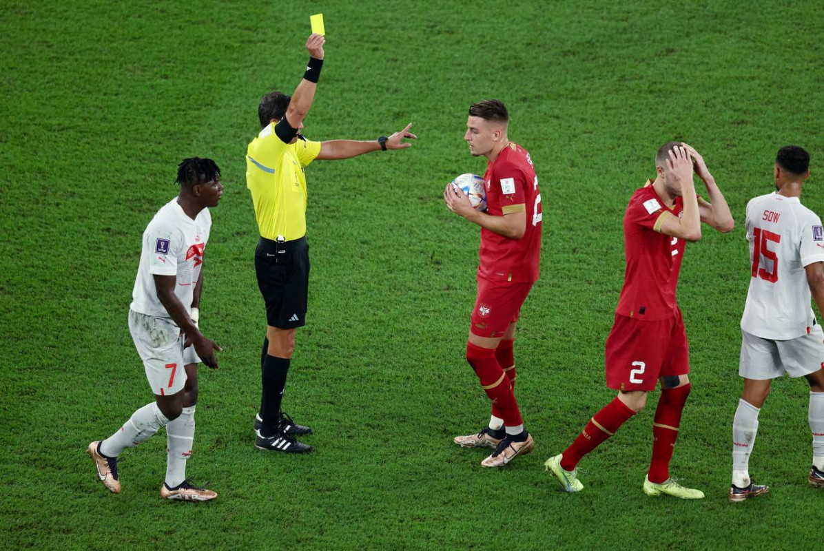 ސްވިޓްޒަލަންޑް އަދި ސަރބިއާ ކުޅުނު މެޗުގެ ތެރެއިން - ފޮޓޯ: ރޮއިޓާސް