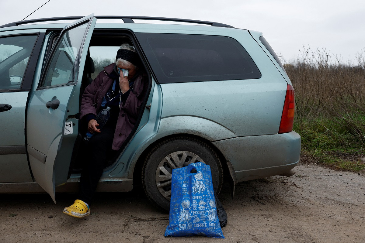 ދަރިފުޅު އޮލެކްސެންޑާ މެލެނެޓްސް، 44، ހިމެނޭ ސަންދޯއް ޑެލިވަރީގެ   އިންތިޒާރުގައިއިން އުމުރުން 62 އަހަރުގެ ނީނާ މެލެނެޓްސް ރޮނީ - ފޮޓޯ: ރޮއިޓަރސް