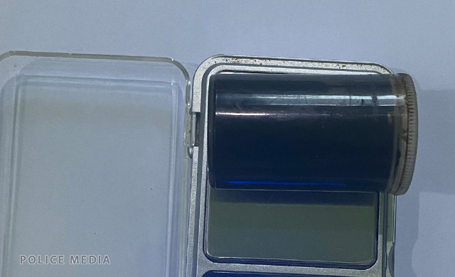 ފުލުހުން އަތުލައިގަތް މަސްތުވާތަކެތި ކަމަށް ބެލެވޭ އެއްޗެއް