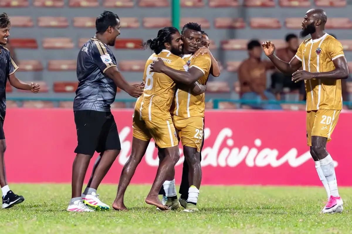 މެޗުގައި ލަނޑު ޖެހުމަށް ފަހު ބިސް ބުރުގެ ކުޅުންތެރިން އުފާ ފާޅުކުރަނީ
