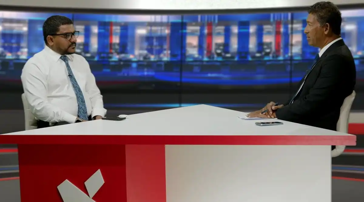 ކެންދޫ ދާއިރާގެ މެމްބަރު މައުރޫފް ޒާކިރު ރާއްޖެ ޓީވީގެ ފަލަ ސުރުހީ ޕްރޮގްރާމްގައި ވާހަކަދައްކަވަނީ.