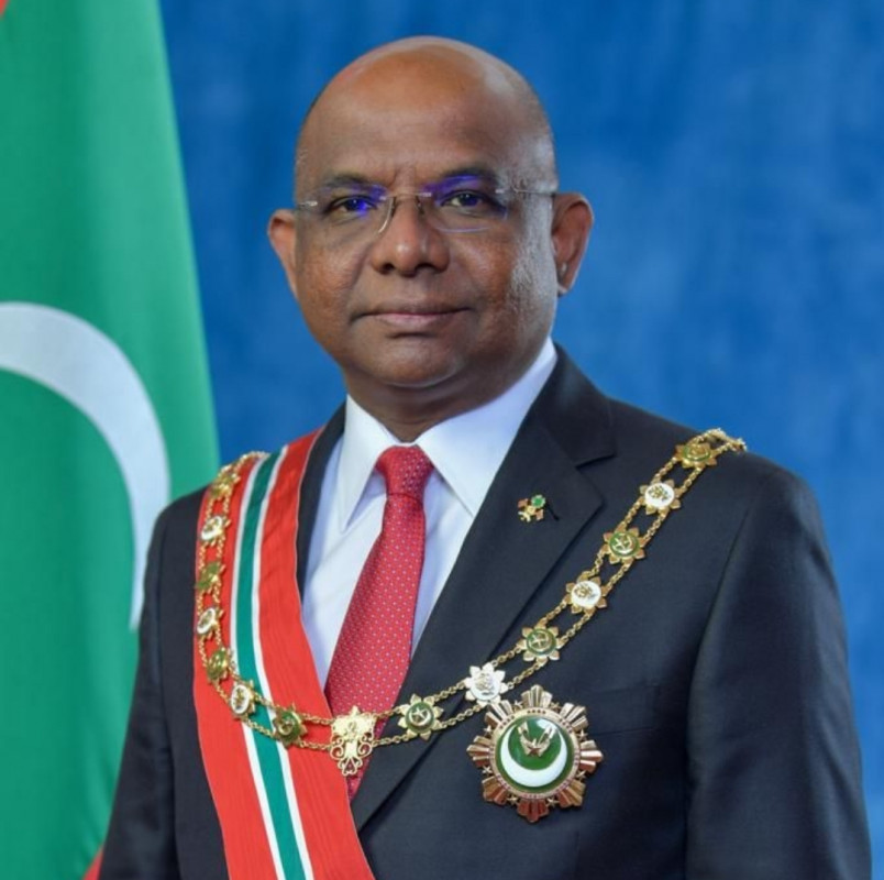 ނިޝާން އިއްޒުއްދީނުގެ އިއްޒަތުގެ ވެރިޔާ އޮނަރަބަލް އަބްދުﷲ ޝާހިދު