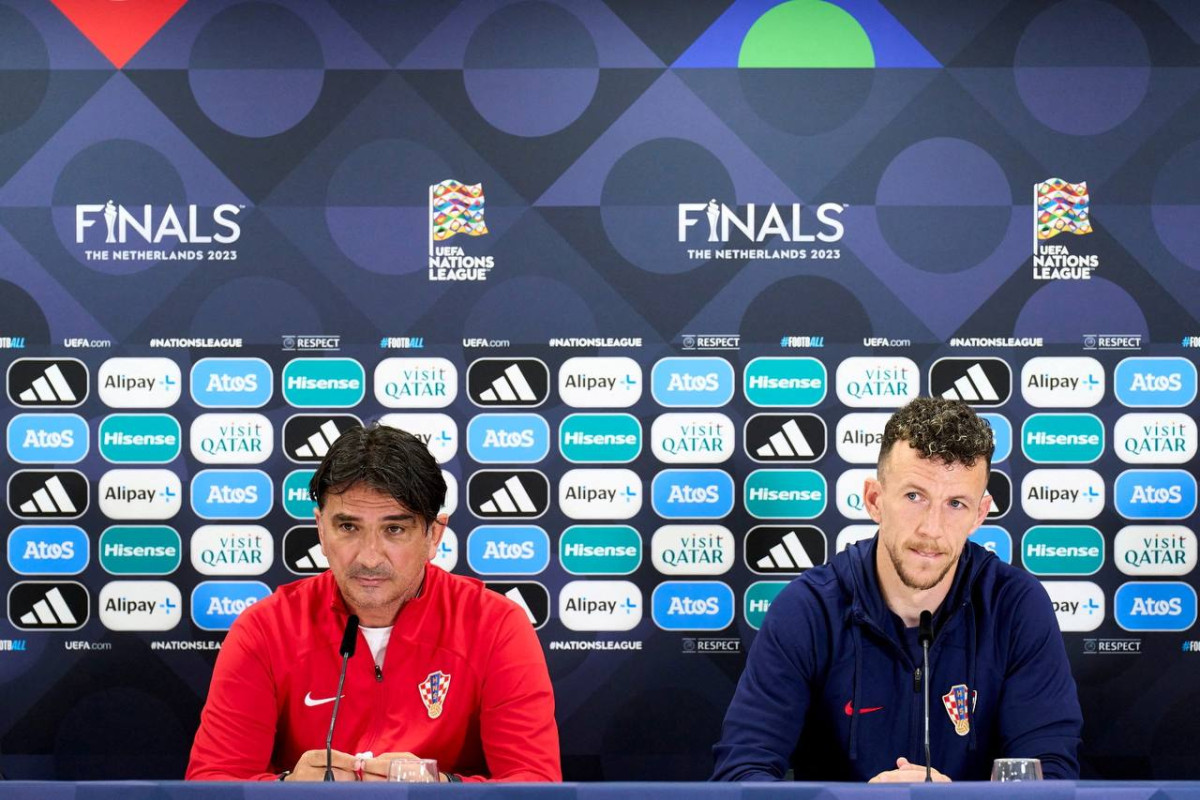 ކްރޮއޭޝިއާގެ ކޯޗު ލަކްޓޯ ޑަލިކް ޕްރެސް ކޮންފަރެންސްގައި