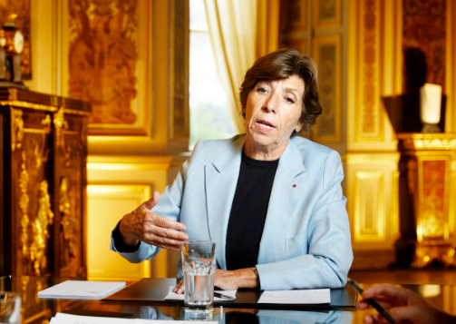 ފްރާންސްގެ ދާޚިލީ ވަޒީރު ކެތަރިން ކޮލޮންނާ