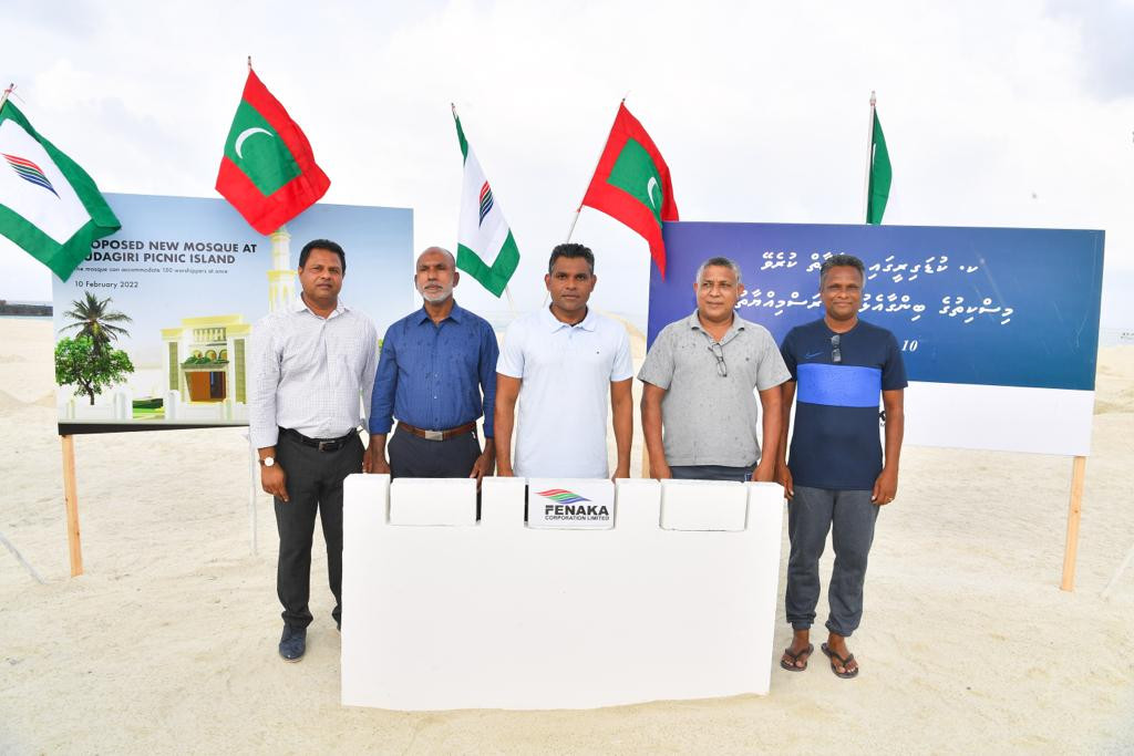 ކުޑަގިރި ޕިކްނިކް އައިލެންޑްގައި މިސްކިތެއް އެޅުމަށް ބިންގާ އަޅަނީ