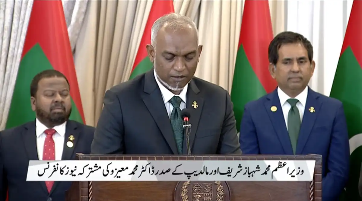 ޕާކިސްތާނުގެ ބޮޑުވަޒީރު ޝަހްބާޒް ޝަރީފްއާއެކު ބޭއްވި ގުޅިގެން ބޭއްވި ނޫސްވެރިންގެ ބައްދަލުވުމުން