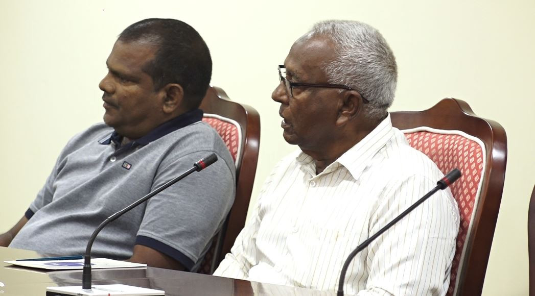 ރީބްރޯޑްކާސްޓްކުރާ ބައެއް ކުންފުނިތަކުގެ އިސް ބޭފުޅުން