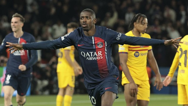 ޑެމްބެލޭ ބާސެލޯނާ ކޮޅަށް ގޯލް ޖަހާފައި ދުވަނީ