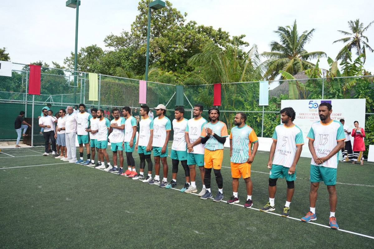 އިންޓަރ ރިސޯޓުގައި ވާދަކުރާ ކޮރަ ކޮރާ ޓީމު