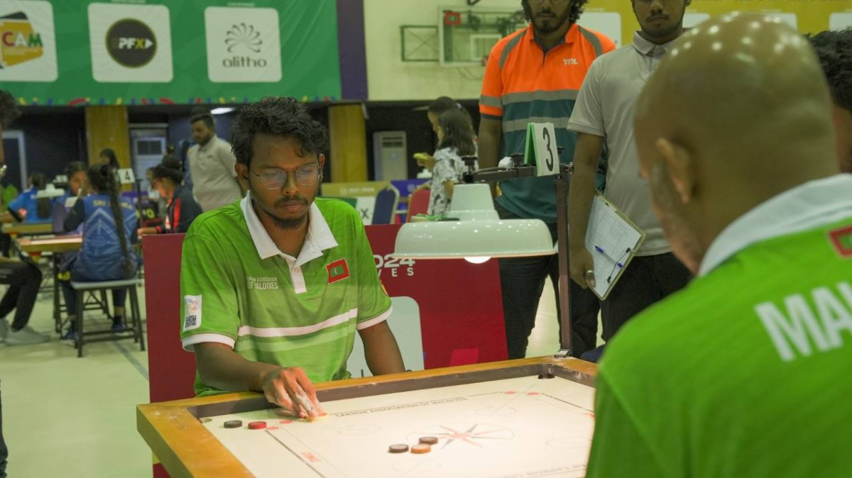 އޭޝިއަން ކެރަމް ޗެމްޕިއަންޝިޕްގެ ޑަބަލްސް އިވެންޓުގެ ފައިނަލް މެޗުގައި ރާއްޖޭގެ އަޒްމީން