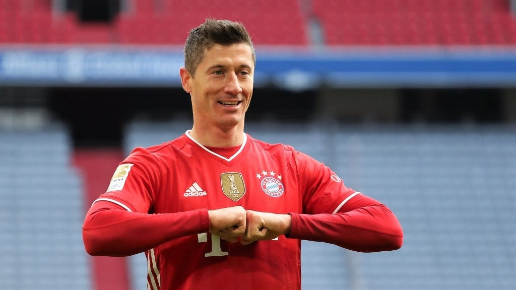 ބަޔާން މިއުނިކުގެ ތަޖުރިބާކާރު ފޯވާޑް ރޮބަޓް ލެވަންޑޯސްކީ