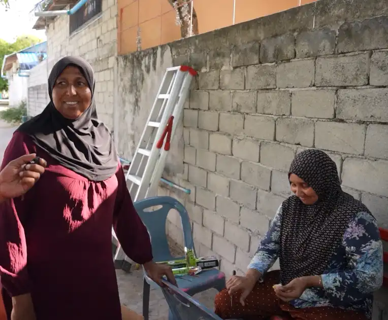 މ. އަތޮޅު މުލަކު ދެ ރައްޔިތުން: އެ ރަށުން ވަނީ މި ސަރުކާރާ މެދު އޮތް ކުރާ ޝަކުވާތައް ބަންޑުން ކޮށްލާފައި