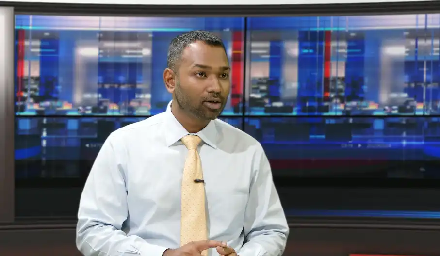 ރާއްޖެޓީވީގެ ފަލަސުރުހީ ޕްރޮގްރާމްގައި ރައްޔިތުންގެ މަޖިލީހުގެ ގަލޮޅު ދެކުނު ދާއިރާގެ މެންބަރު މީކާއިލް އަހުމަދު ނަސީމް ވާހަކަ ދައްކަވަނީ