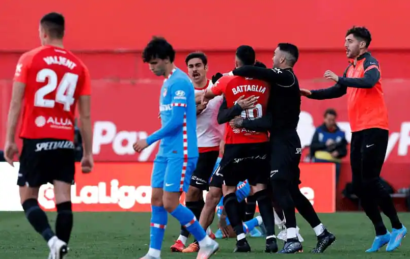 މަޔޯކާ އާއި އެތުލެޓިކޯ ކުޅުނު މެޗުގެ ތެރެއިން