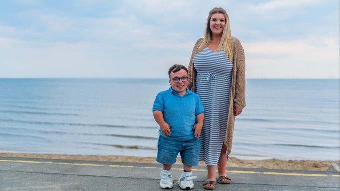 އިސްކޮޅުގެ ފަރަގު އެންމެ ބޮޑު ދެމަފިރިން