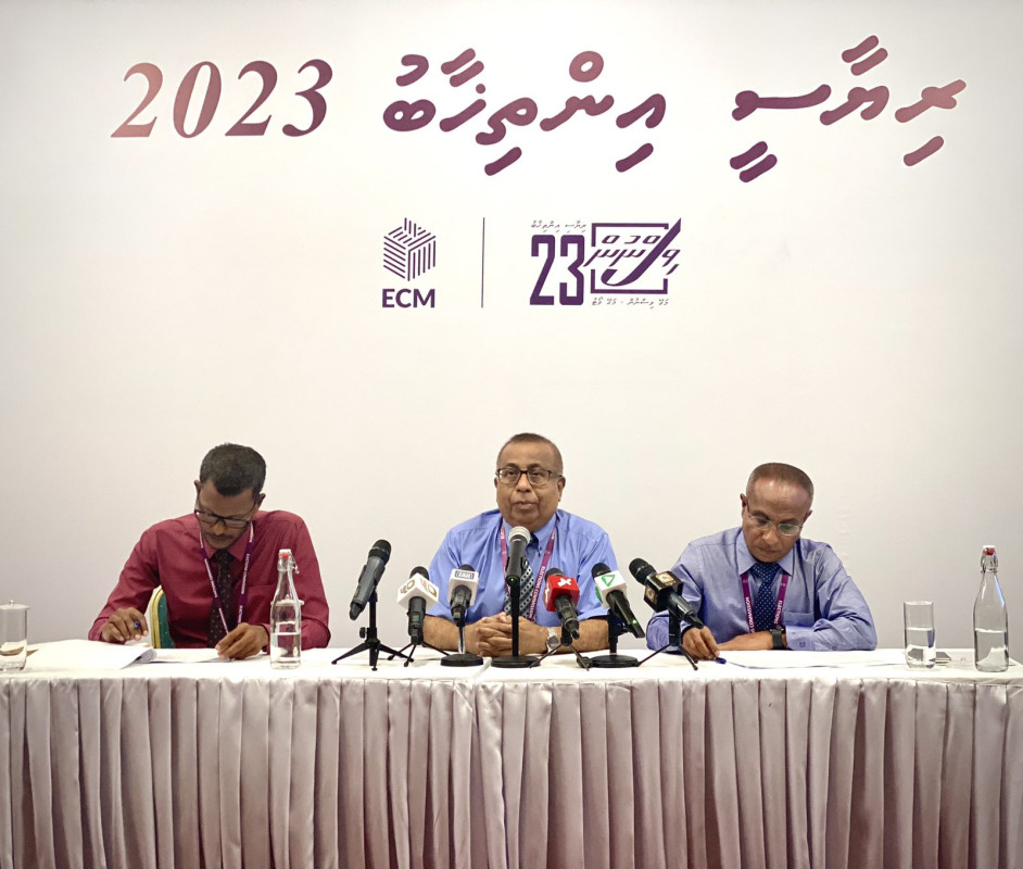 ނިޒާމީ ވޯޓެއް ނަގަން މަދުވެގެން 30 ދުވަހާއި، 40 މިލިއަން ރުފިޔާ ބޭނުންވޭ: އީސީ