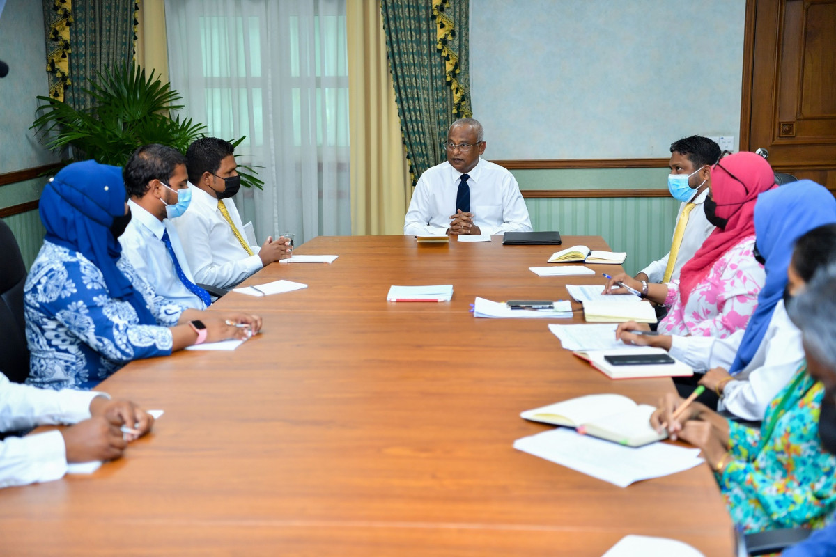 President meets Noonu Atoll Velidhoo Council: Discussions centred on the most urgent needs of residents