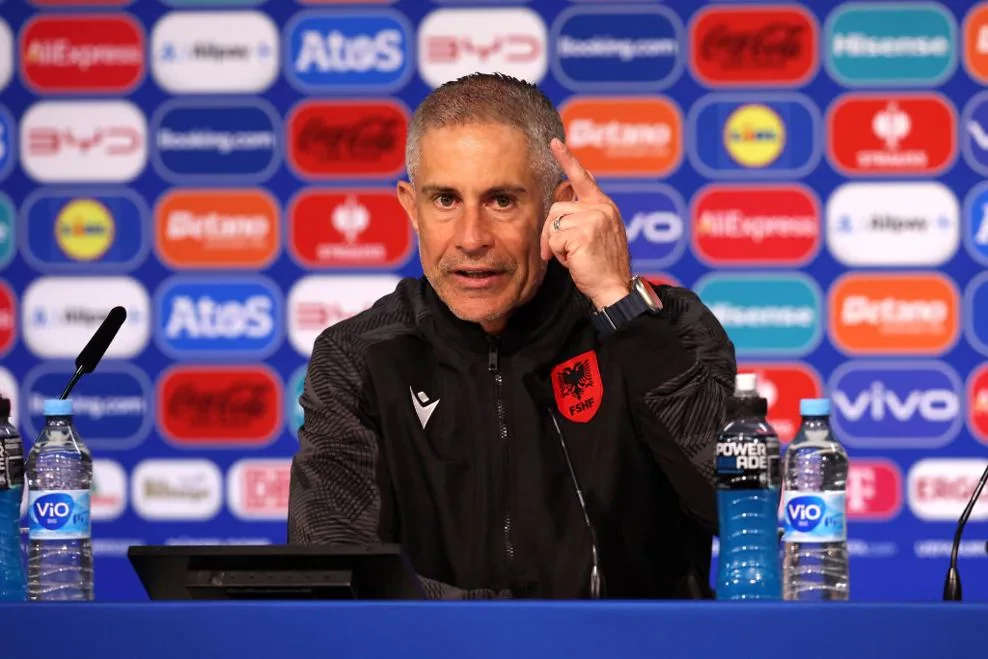 އަލްބޭނިއާގެ ކޯޗު ސިލްވީނިއޯ