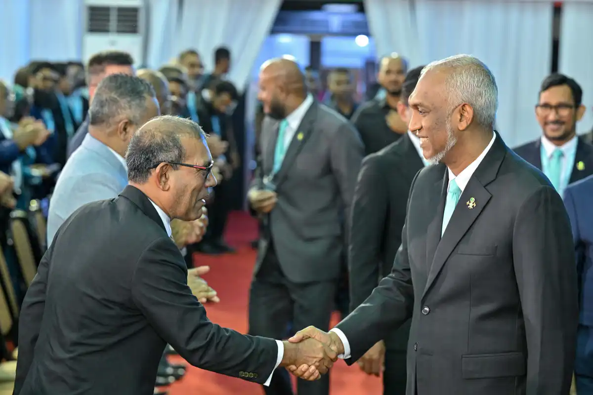 ޕީއެންސީގެ ކޮންގްރެސް ފެށުމުގެ ޖަލްސާގައި ކުރީގެ ރައީސް ނަޝީދު ވަނީ ބައިވެރިވަޑައިގަންނަވާފައި