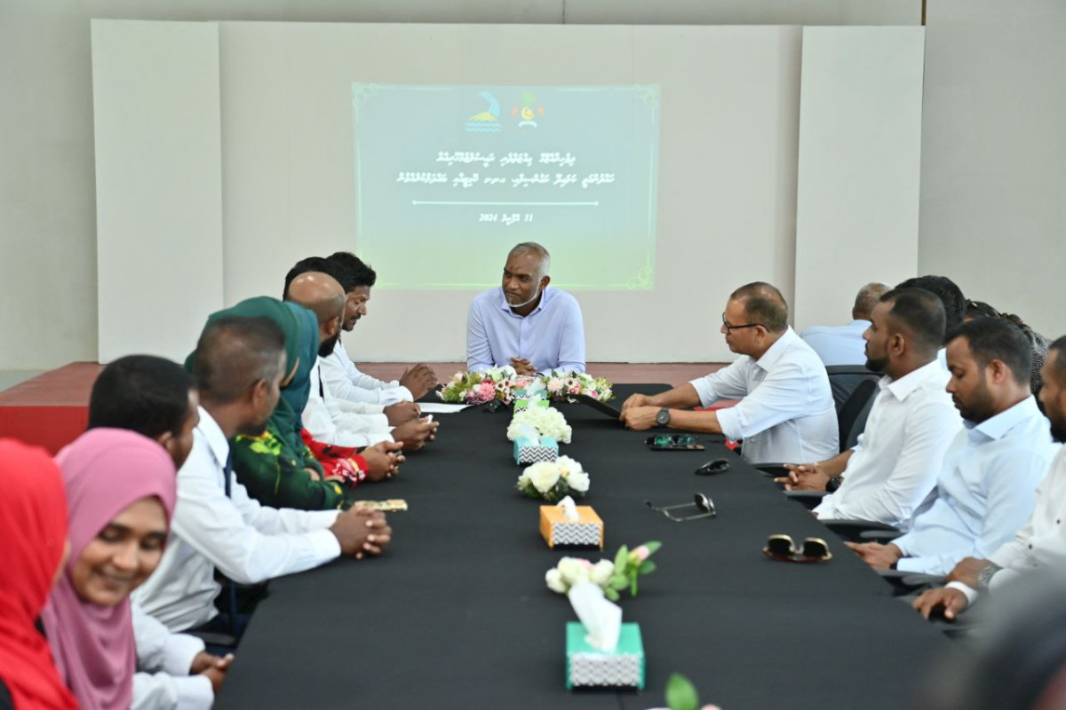President Muizzu met island councilors and WDC members of L. Kalaidhoo on Thursday