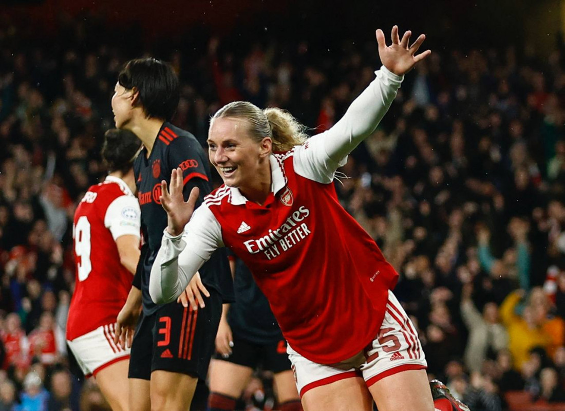 ޔުއެފާ އަންހެން ޗެމްޕިއަންސް ލީގުގައި އާސެނަލް އާއި ބަޔާން ކުޅުނު މެޗުގެ ތެރެއިން