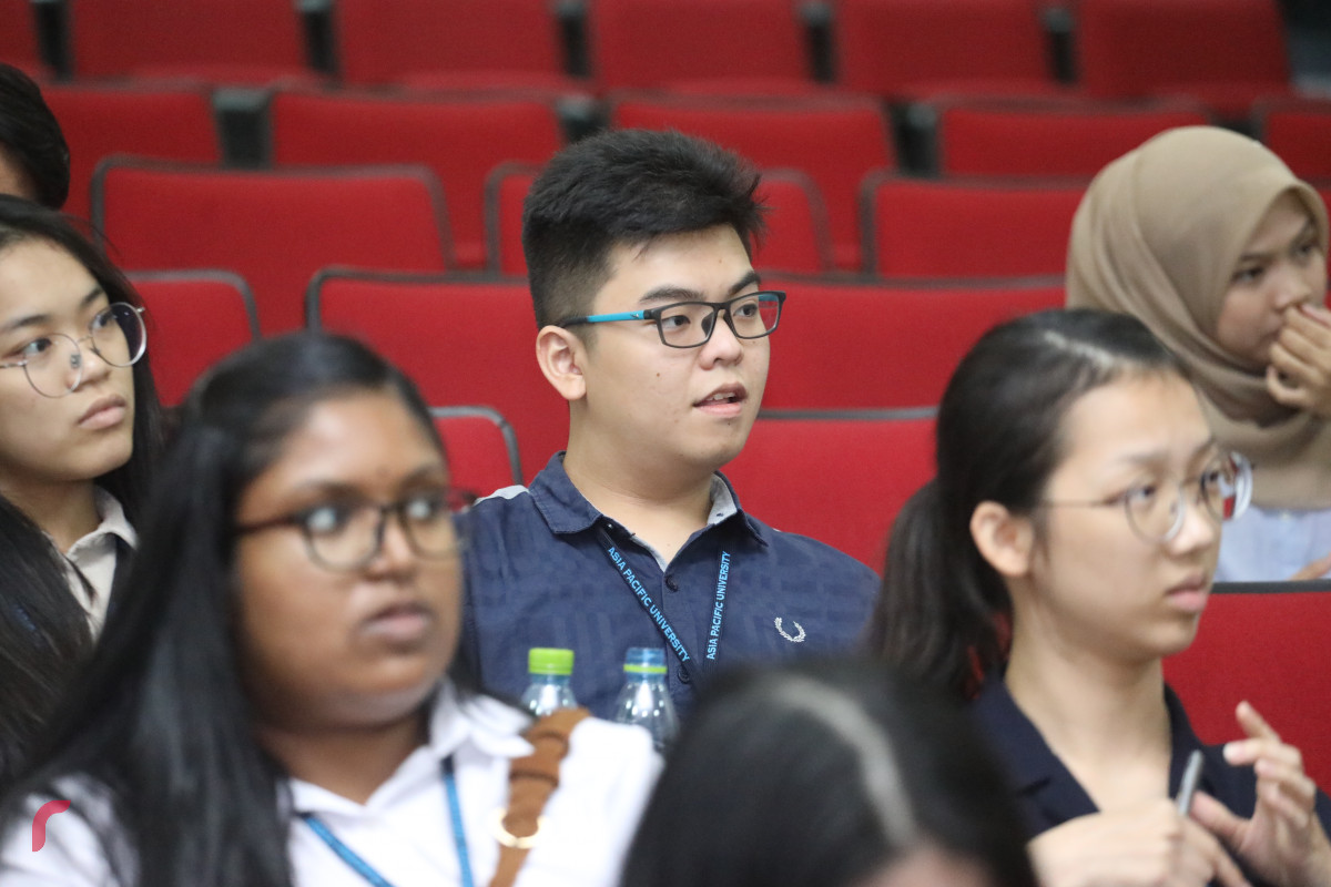 12 ޖޫން 2019 - - އޭޝިޔާ ޕެސިފިކް ޔުނިވަރސިޓީގެ ދަރިވަރުން ދިވެހިރާއްޖޭގެ ގައުމީ ޔުނިވަރސިޓީ އަށް ޒިޔާރަތް ކުރުން-- ފޮޓޯ: ޝުއައިބް މުހައްމަދު