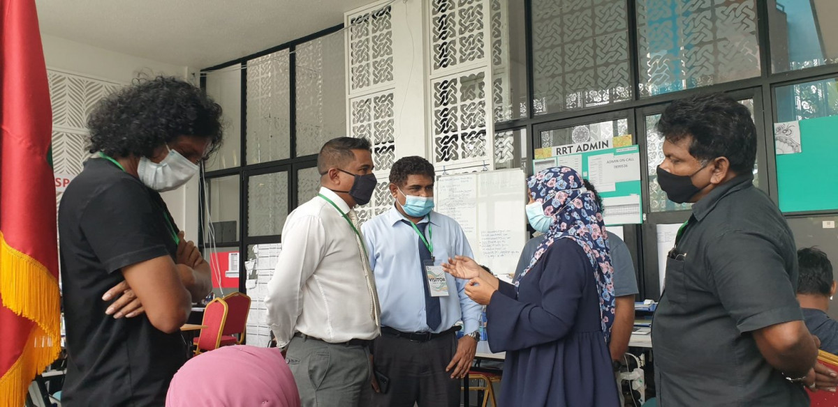 މެމްބަރު އިކްރާމް ދަރުބާރު ގޭގައި އެ ފަރާތާއި ބައްދަލުކުރައްވަނީ