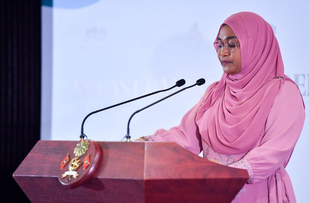 އުރަމަތީގެ ކެންސަރަށް ހޭލުންތެރިކުރުވުމުގެ 5 ވަނަ އަހަރީ މަހާސިންތާ" އިފްތިތާޙްކުރުމުގެ ރަސްމިއްޔާތުގެ ތެރެއިން