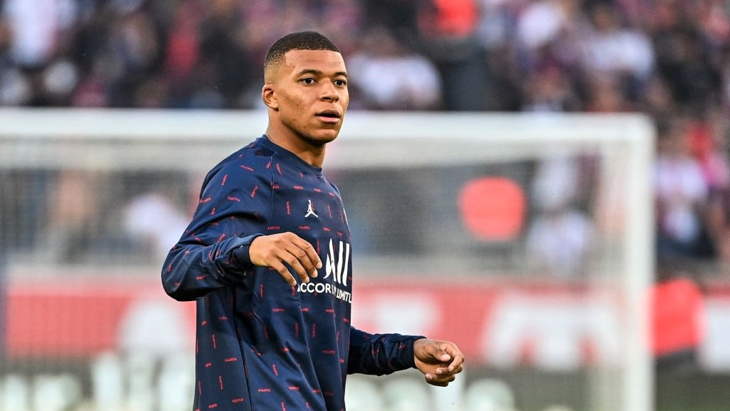 ޕީއެސްޖީއަށް ކުޅެމުން އަންނަ ފްރާންސްގެ ޒުވާން ތަރި ކީލިއަން އެމްބާޕޭ