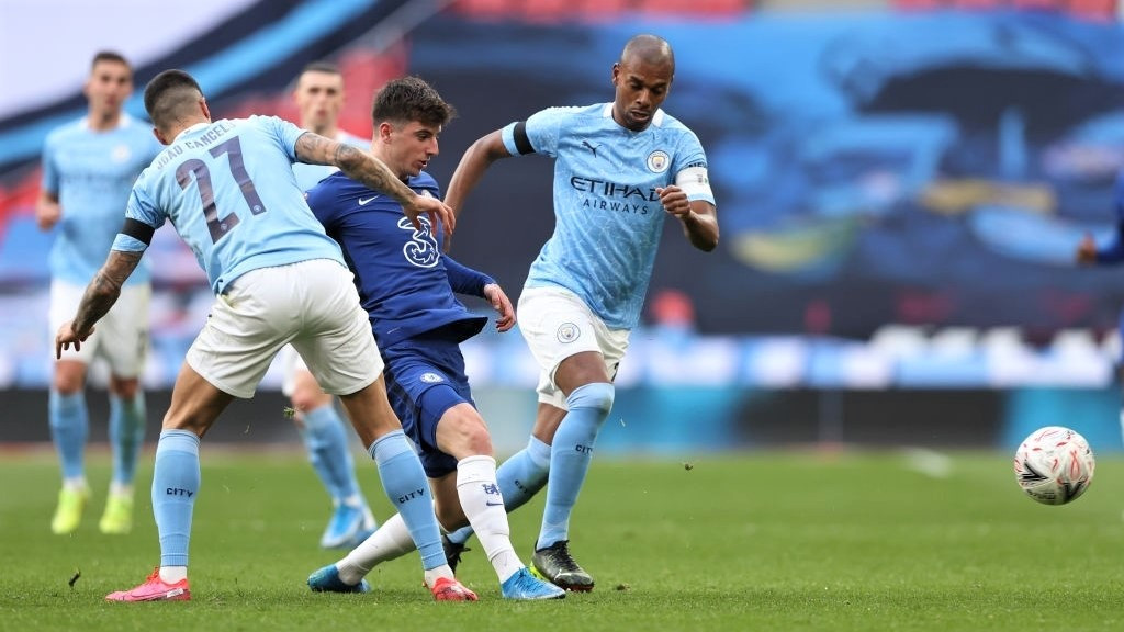 ޗެމްޕިއަންސް ލީގުގެ ފައިނަލުގައި ވާދަކުރާ ޗެލްސީ އާއި ސިޓީ މީގެ ކުރިން ބައްދަލުކުރި މެޗެއްގެ ތެރެއިން