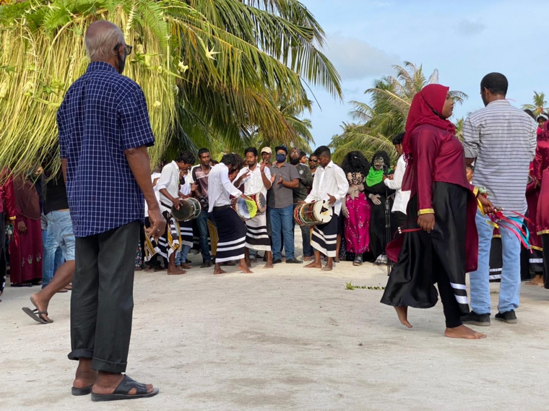 އަޟްޙާ ޢީދު 1442 - ރ. ރަސްގެތީމުގެ ކޯޑީގެ ކުޅިވަރުގެ ތެރެއިން، އެކި ރަށްރަށުގައި ކޯޑީގެ ކުޅިވަރު ކުޅޭ ގޮތް ތަފާނު - ފޮޓޯ: ރާއްޖެއެމްވީ