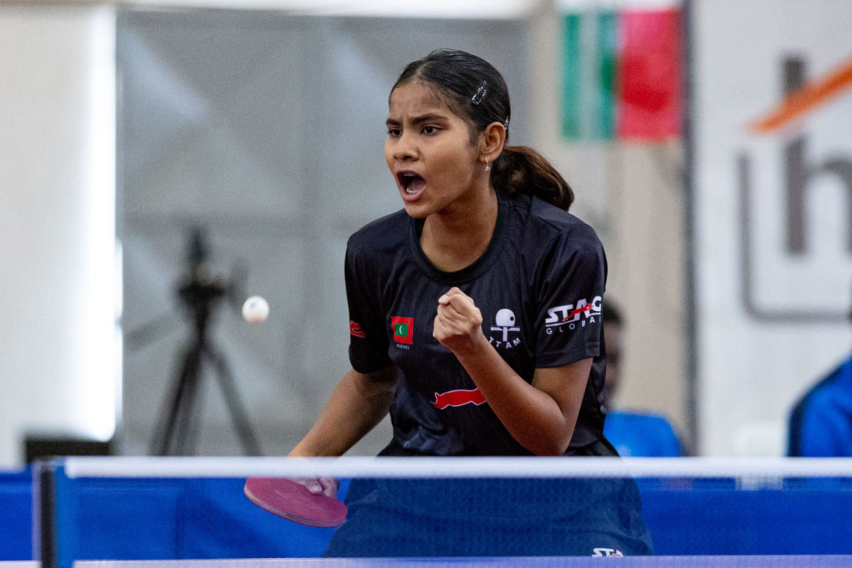 އަންހެން ޓީޓީ ޓީމުގެ ދީމާ