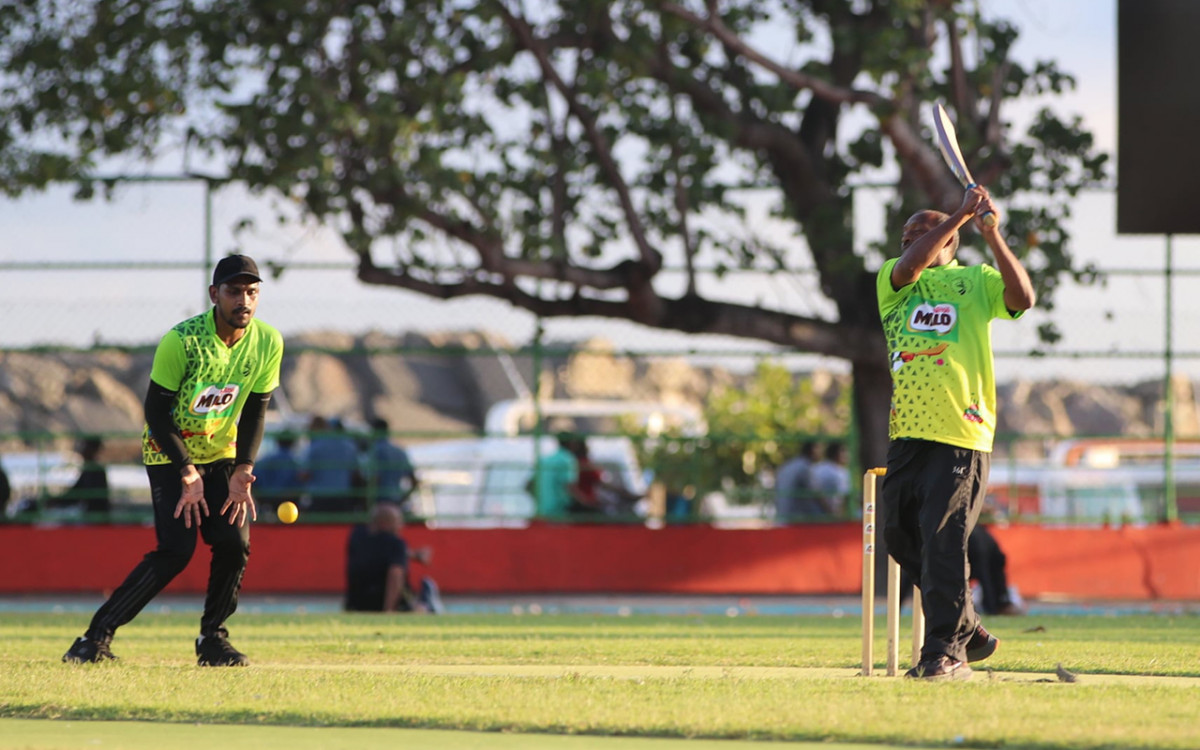 ރަމަޟާން ކްރިކެޓް ކާނިވަލްގެ އޮފީސް މުބާރާތުގައި ދެޓީމް ވާދަކުރަނީ