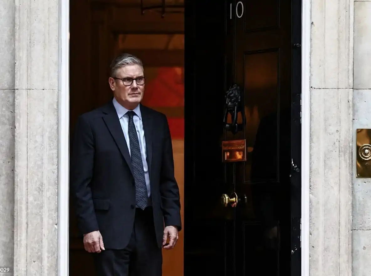 އިނގިރޭސިވިލާތަށް ހަމަލާ ދެވޭ ފެންވަރުގެ މިސައިލް އީރާން އަތުގައި ހުރި ކަމުގެ އިންޒާރު، ބޮޑު ވަޒީރު ސްޓާމާ އަށް ދީފި