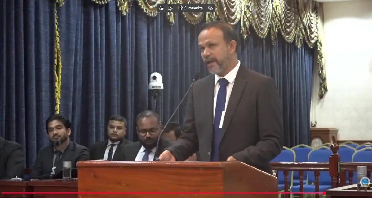 ޤާނޫނީ ވަކީލު އަލީ ހުސައިން