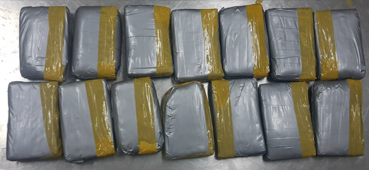 ބްރެޒިލުން ރާއްޖެ އައި މީހެއްގެ އަތުން އަތުލައިގަތް 16.72 ކިލޯގެ މަސްތުވާތަކެތި