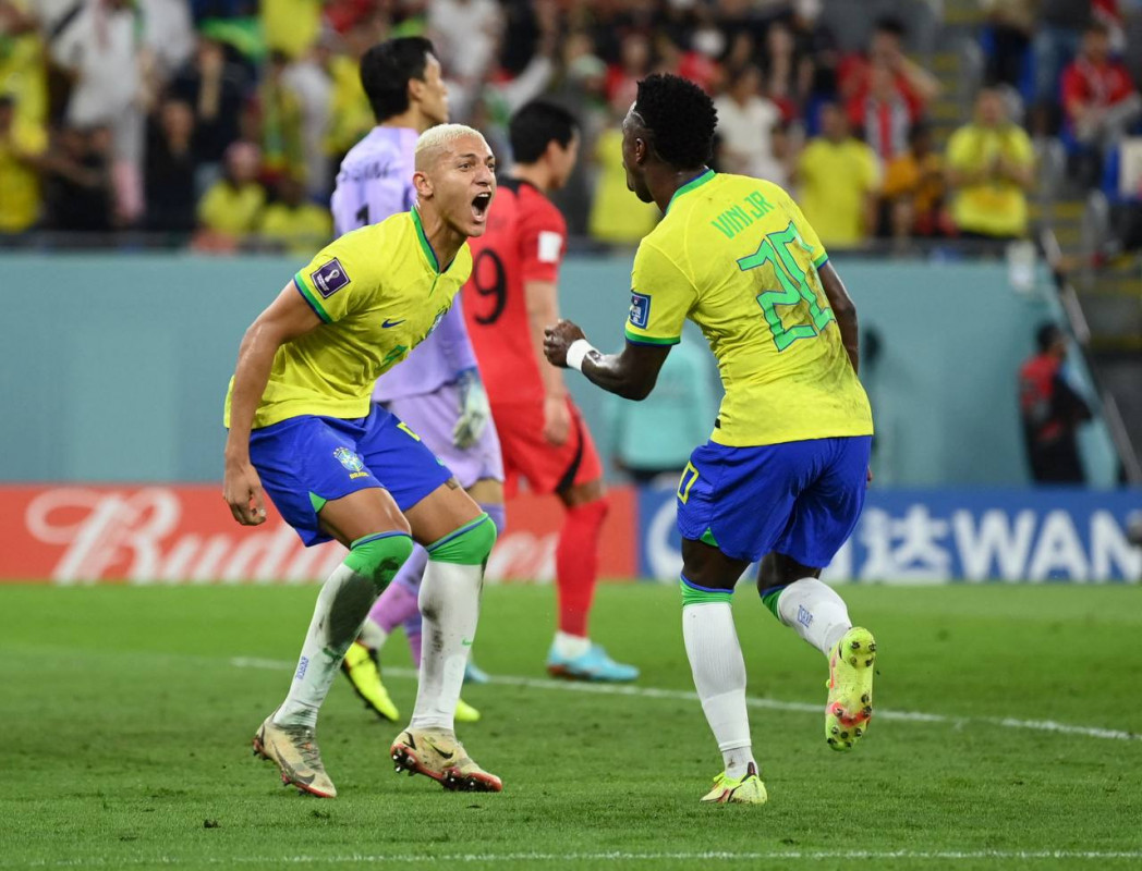 ބްރެޒިލް އަދި ކޮރެއާ ކުޅުނު މެޗުގެ ތެރެއިން - ފޮޓޯ: ރޮއިޓާސް