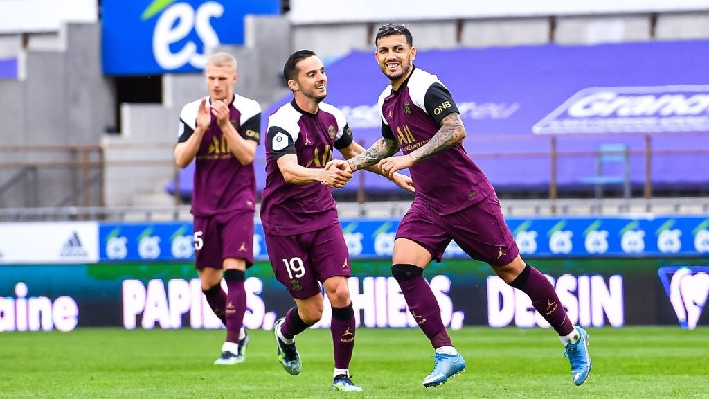 ސްޓްރަސްބޯގާއި ޕީއެސްޖީ ބައްދަލުކުރި މެޗުގެ ތެރެއިން: މި މެޗުން ޕީއެސްޖީ މޮޅުވީ 4-1 ން